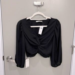 NWT! Abercrombie Long Sleeve Knotted Front Crop Top